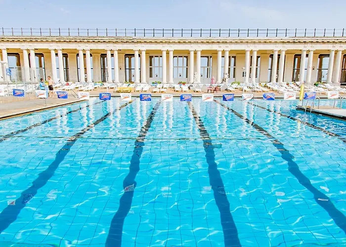 Haik's Palace 公寓 奥斯滕德